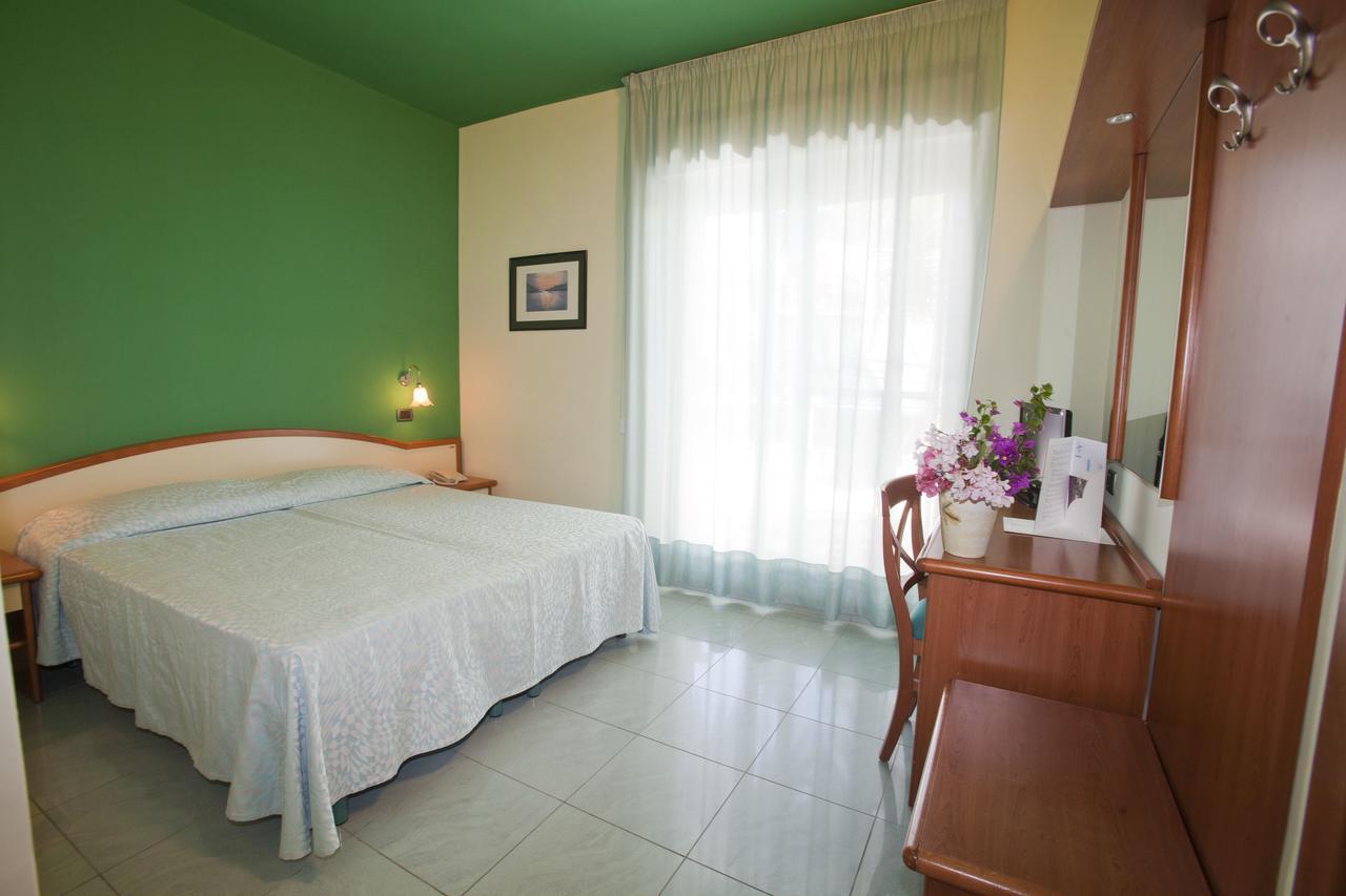 Hotel Gabbiano San Domino Exteriér fotografie