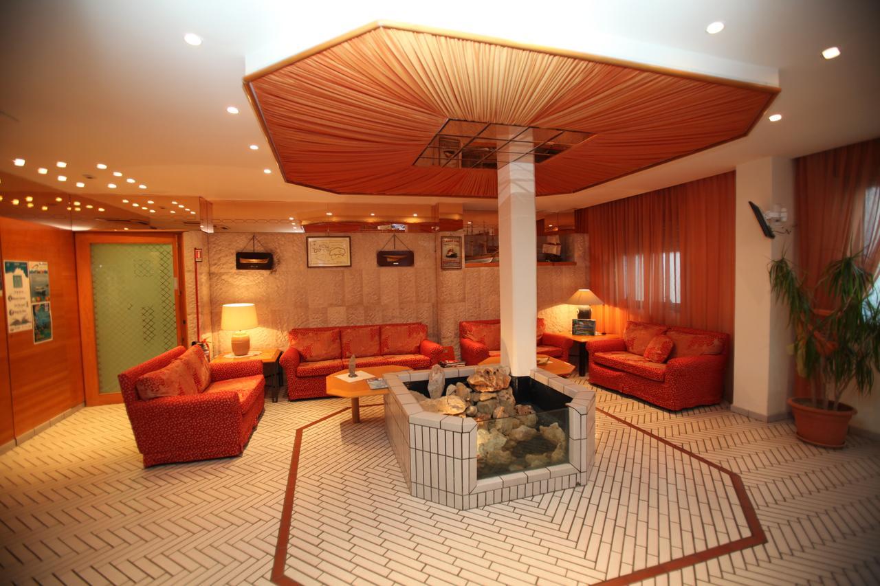 Hotel Gabbiano San Domino Exteriér fotografie