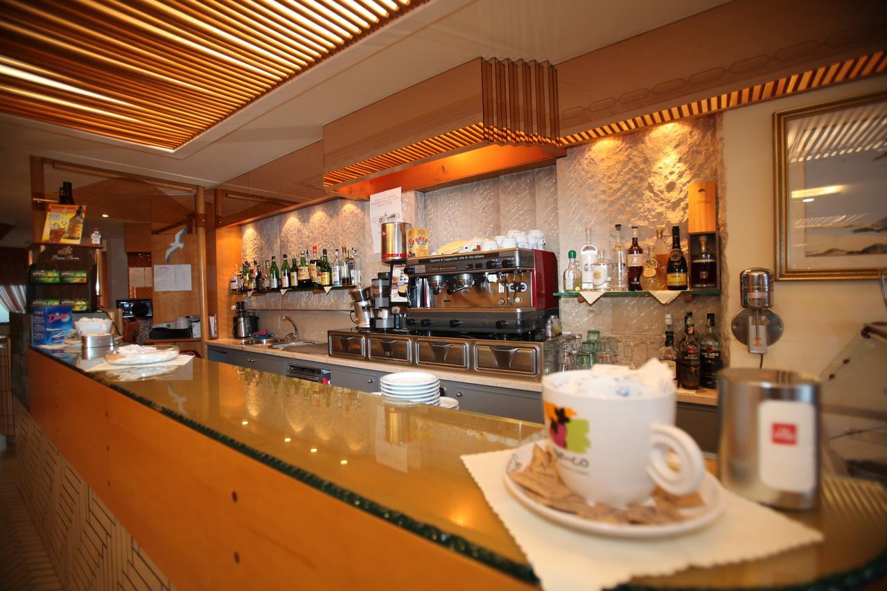 Hotel Gabbiano San Domino Exteriér fotografie
