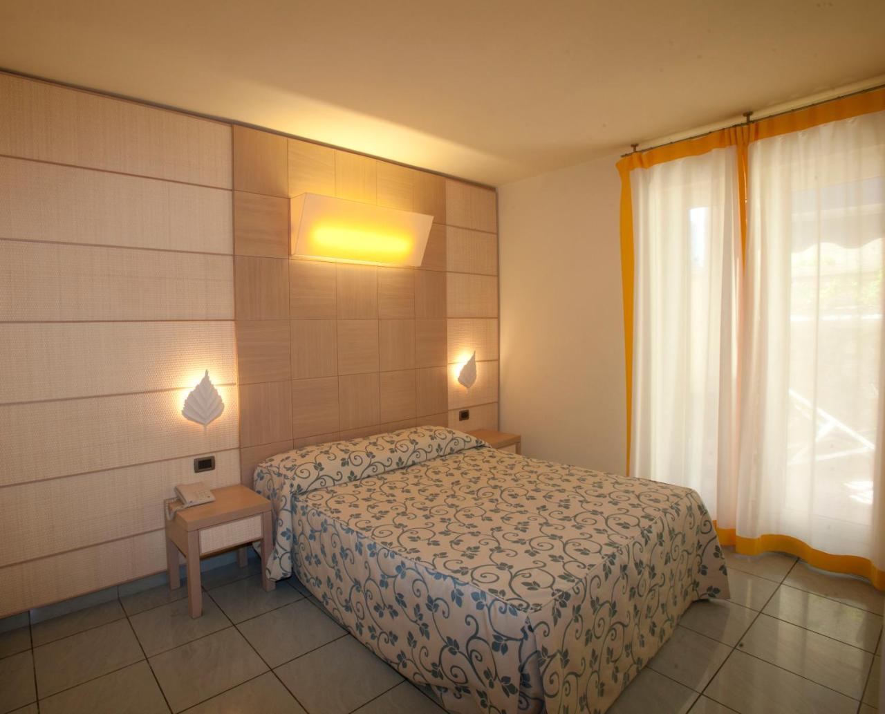 Hotel Gabbiano San Domino Pokoj fotografie